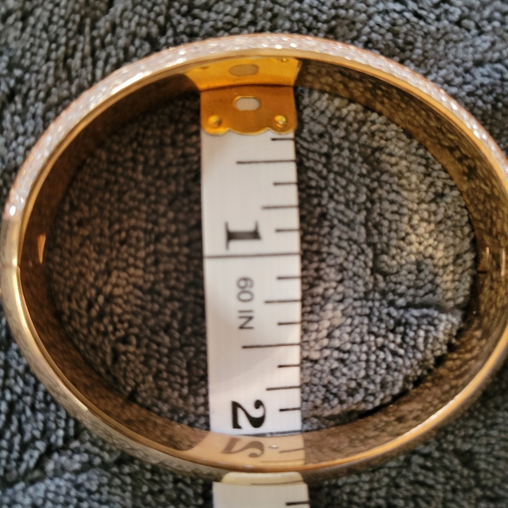 MK Michael Kors Rose Gold Swarovski Crystals Hinged Bangle Bracelet IN GIFT BOX. - Picture 10 of 12